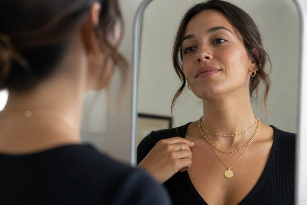 How to Layer Gold Necklaces Daily: 2026 Styling Guide