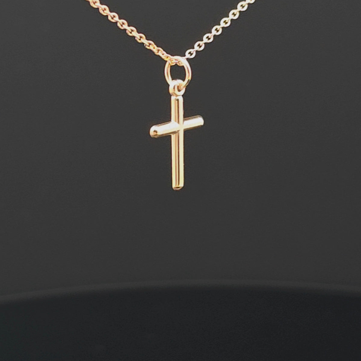 Polished Cross Pendant Necklace in 14k Gold