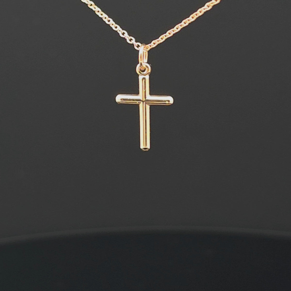 Polished Cross Pendant Necklace in 14k Gold