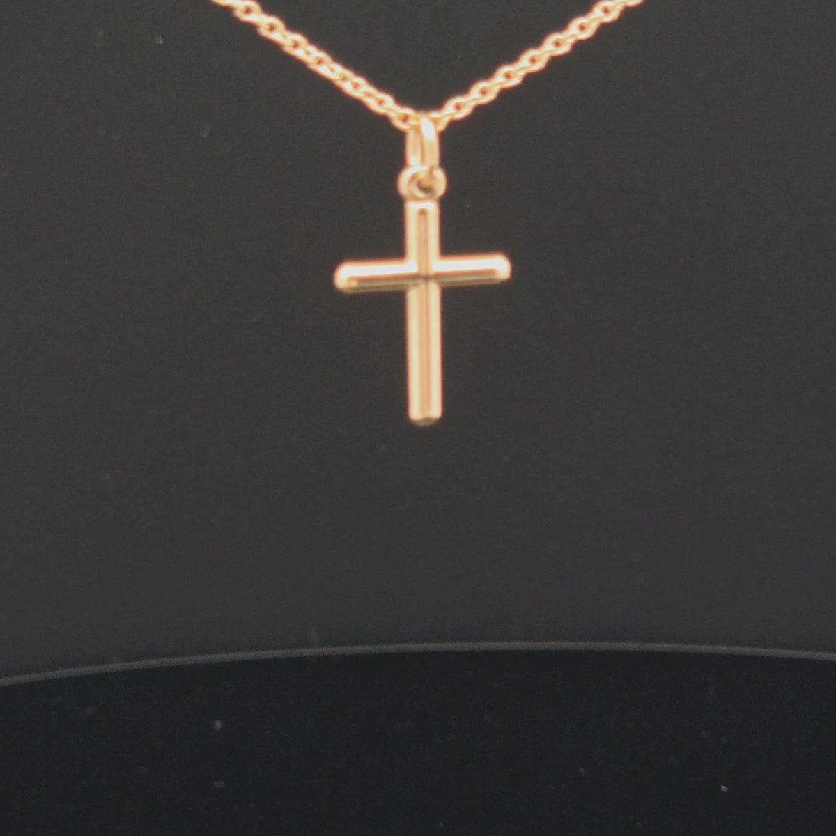 Polished Cross Pendant Necklace in 14k Gold