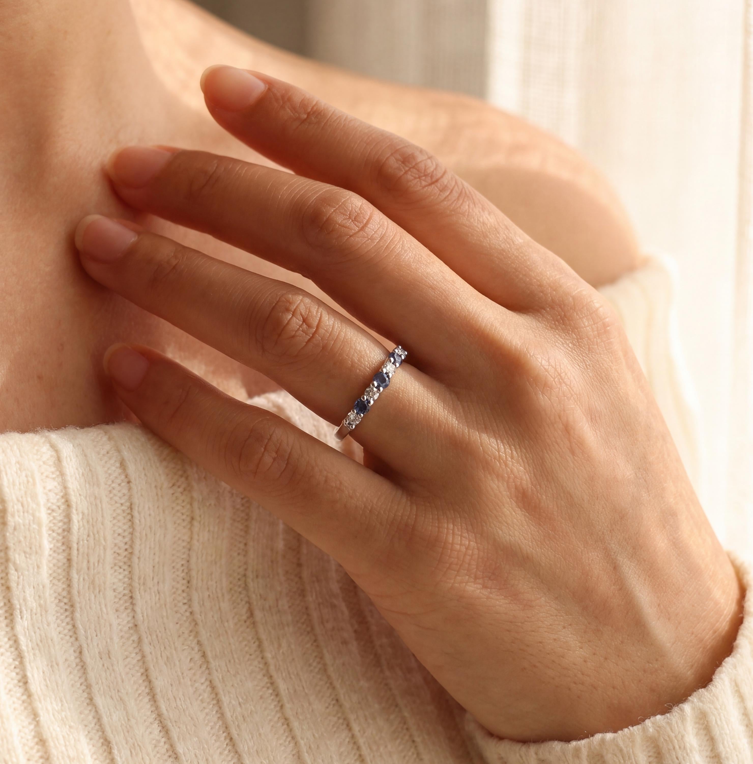 Platinum Ring With Diamonds and Sapphires