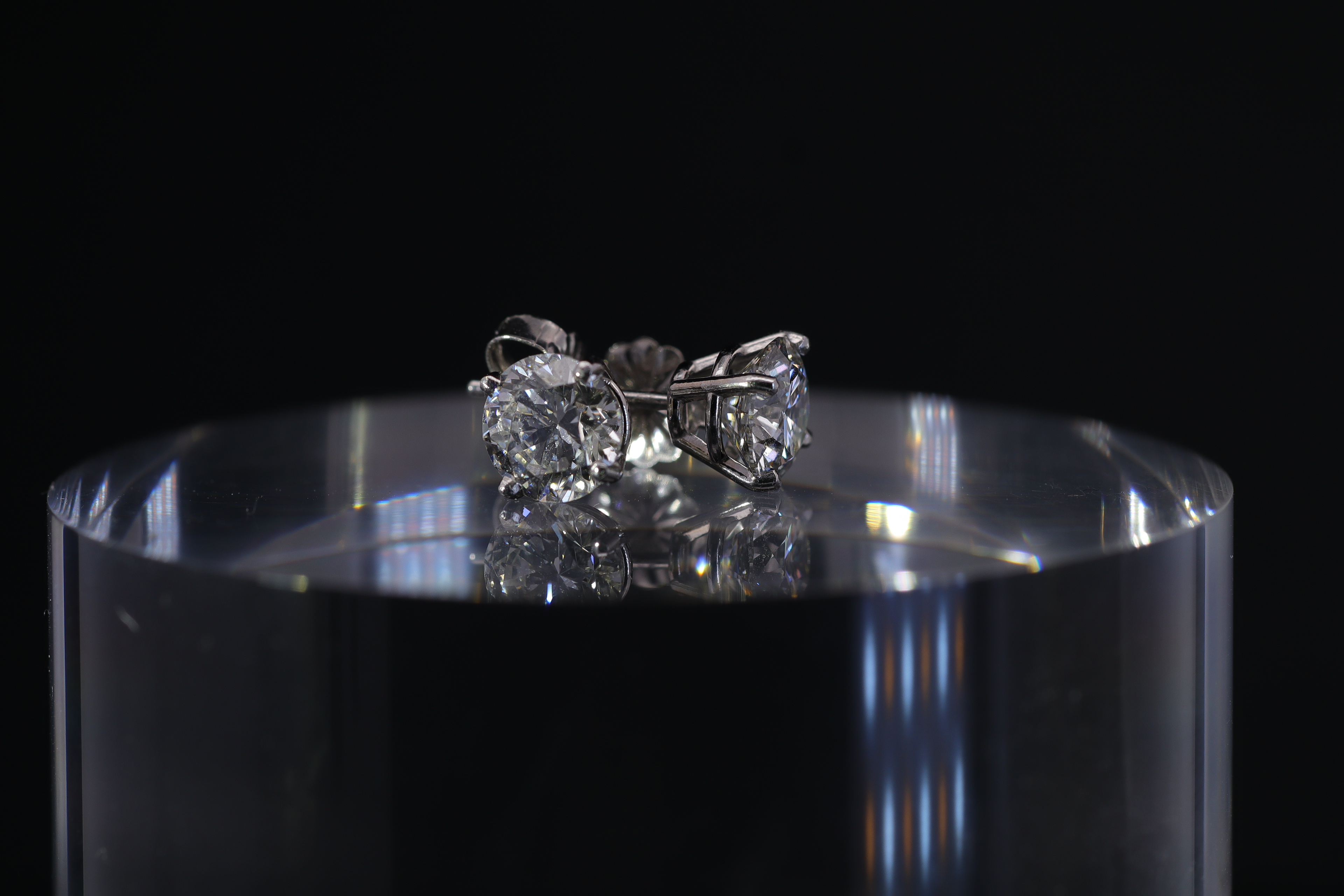 2ct Lab Diamond Stud Earrings in White Gold W/Certs