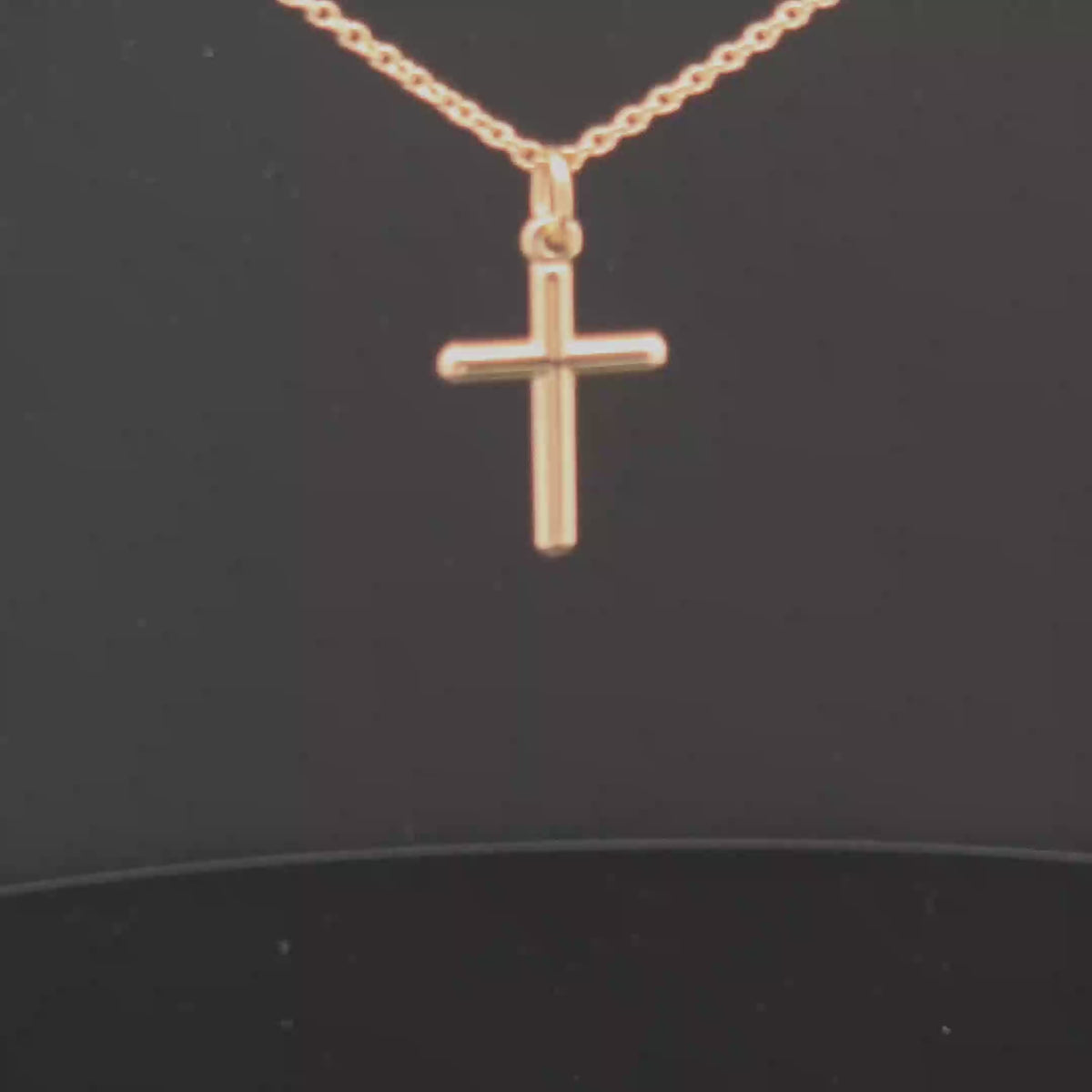 Polished Cross Pendant Necklace in 14k Gold
